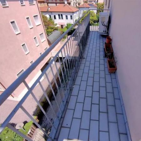 简约单人房间simple Single Room Mestre Exterior foto